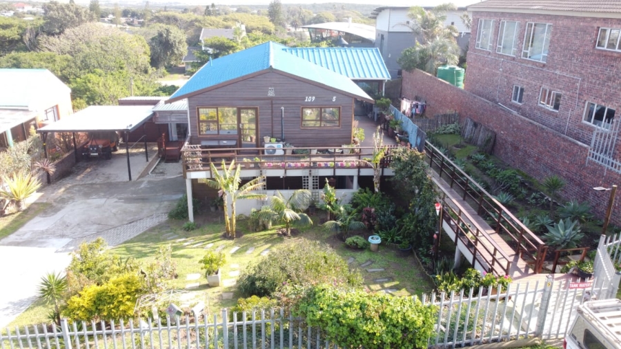 3 Bedroom Property for Sale in Paradise Beach Eastern Cape